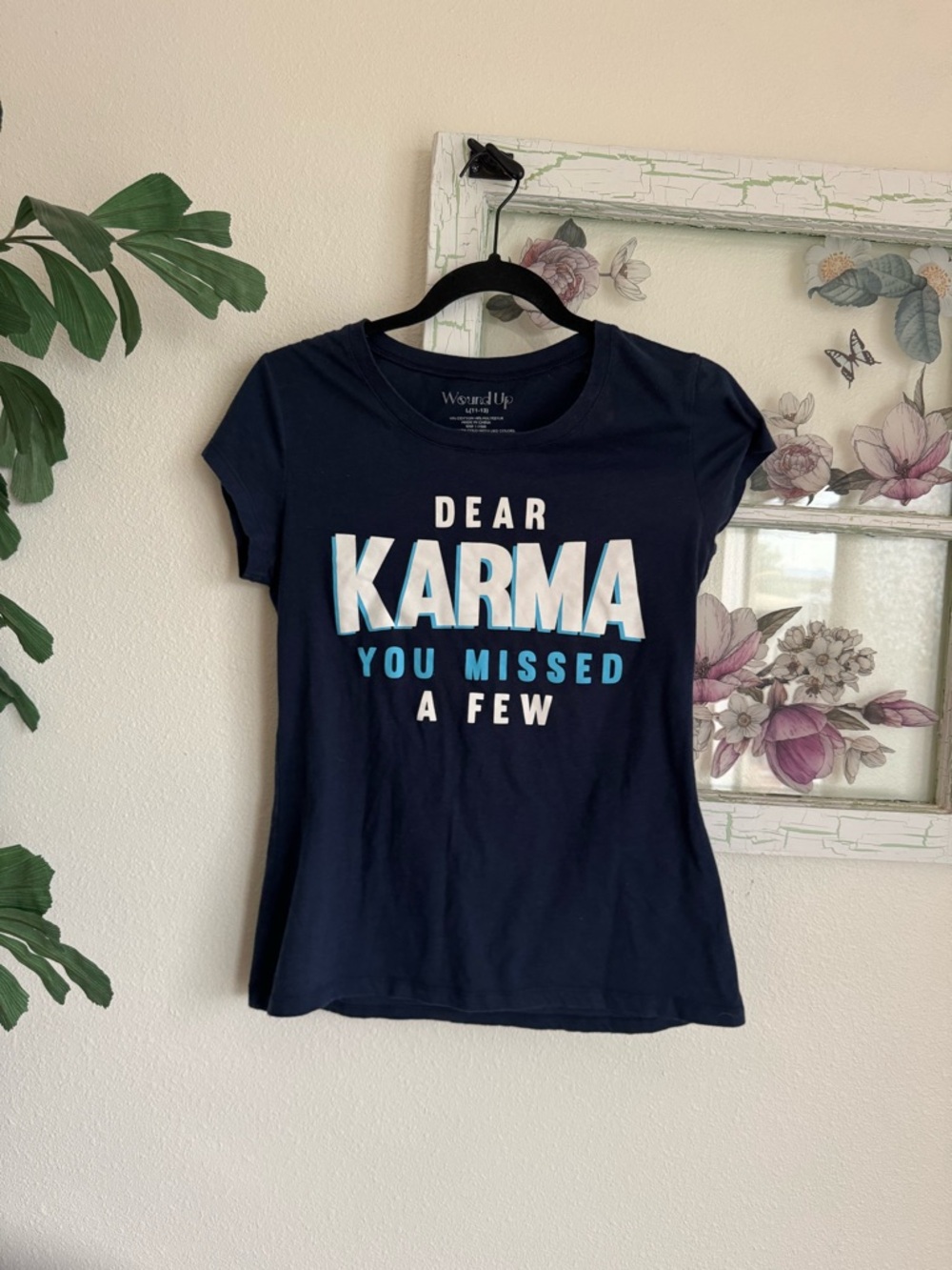 Wound Up Navy 'Dear Karma' Short Sleeve Graphic Tee size L